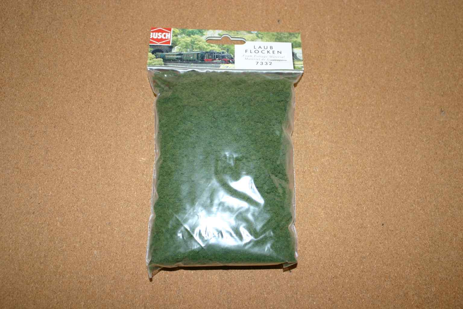 Busch 7332 Green Mid Foliage Material 500ml 1 Busch 7332 Green Mid Foliage Material 500ml