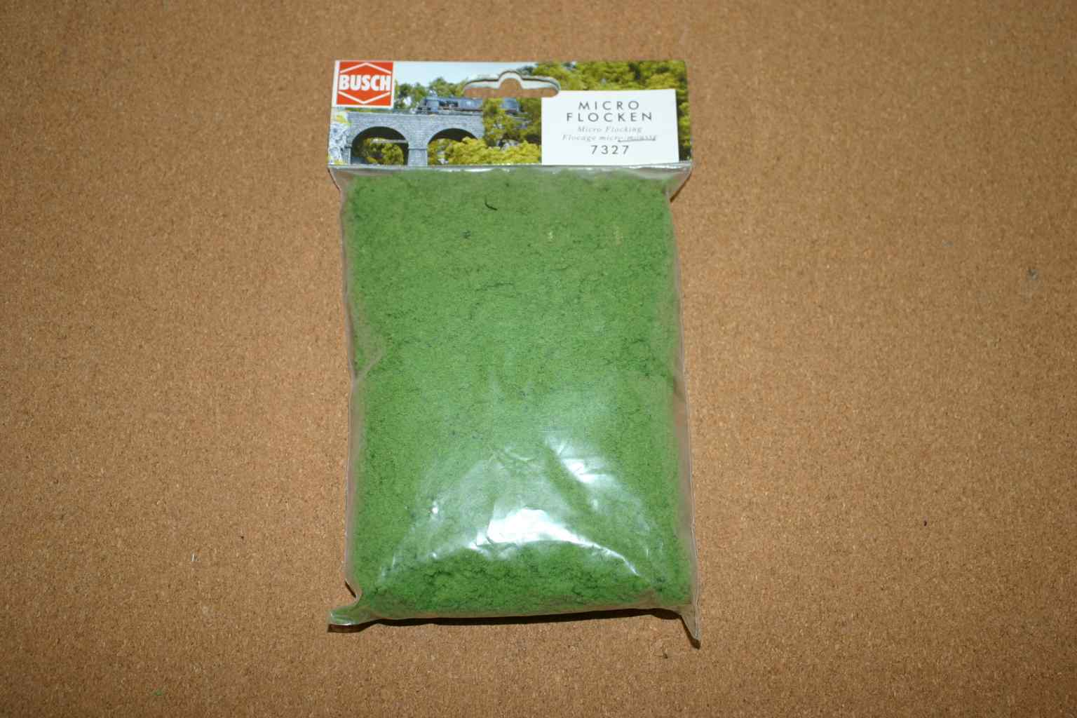 Busch 7327 Light Green Micro Flocken 500ml 1 Busch 7327 Light Green Micro Flocken 500ml