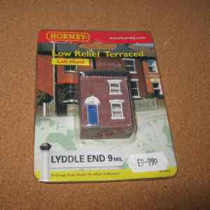 Hornby Lyddle End N8095 Low Relief Terraced House (Left Hand) N Gauge