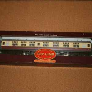 Hornby R445 BR Mk1 Composite Coach Pre-Owned