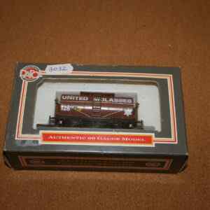 Dapol B032 Tanker Wagon 'United Molasses' No128 Pre-Owned