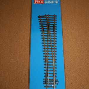 Peco Streamline SL-96 Medium Radius Right Hand Insulfrog OO/HO Gauge