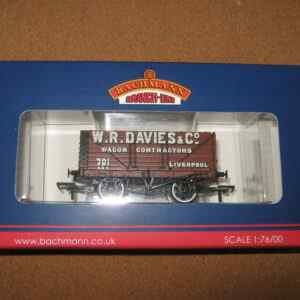 Bachmann 37-2011K 7 Plank Wagon "W R Davis & Co" (Bachmann Collectors Club 2011)