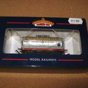 Bachmann 37-659 14 Ton Tank Wagon 'National Benzole'