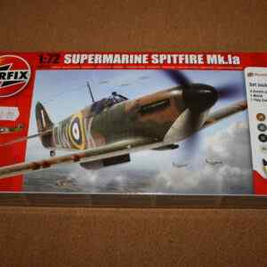 Airfix A68206 Supermarine Spitfire Mk1a 1:72 Scale Starter Set