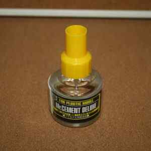 Mr Hobby MC127 Mr Cement Deluxe Plastic Model Glue with Brush 40ml