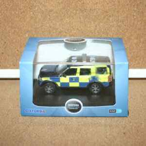 Oxford Diecast 76LRD001 Essex Police Land Rover Discovery (Automobile) 1:76 Scale