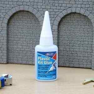 AD70 Plastic Kit Glue Deluxe Materials 20ml Bottle