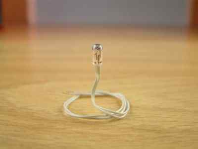 A25030 Clear Grain of Wheat - 12 volt Pkt of 10 Expo 1 A25030 Clear Grain of Wheat - 12 volt Pkt of 10 Expo