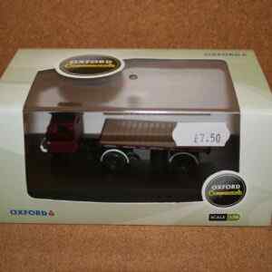 Oxford Diecast 76MH009 Mechanical Horse Flatbed Trailer (Commercial) 1:76 Scale