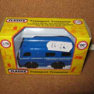 Classix EM76696 Austin K8 Estate Commuter Bus 1:76 Scale/OO Gauge