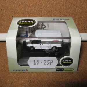 Oxford Diecast NFT023 Ford Transit Mk5 SWB Low Roof Network Rail (Commercial) N Gauge