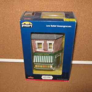 Bachmann Scenecraft 44-253 Low Relief Greengrocers OO Gauge