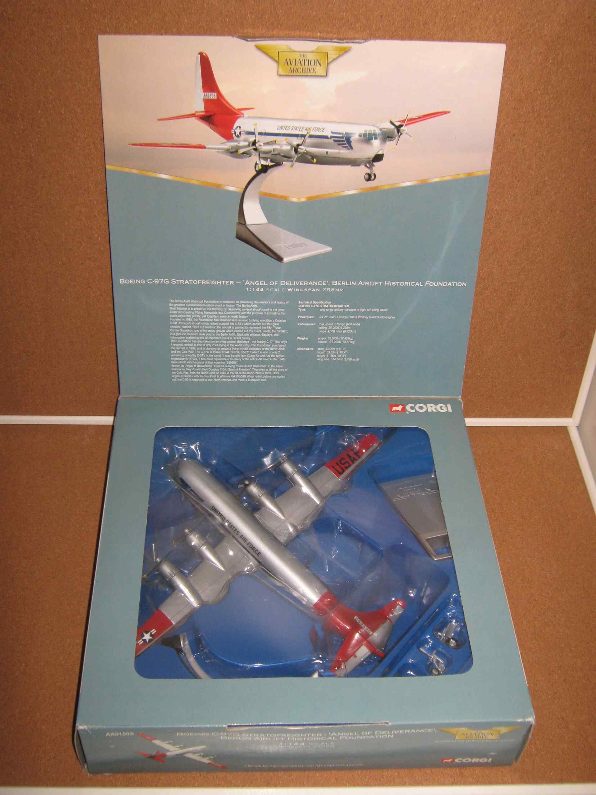 A Corgi Aviation Archive model No. AA34007 1/72 scale... in United