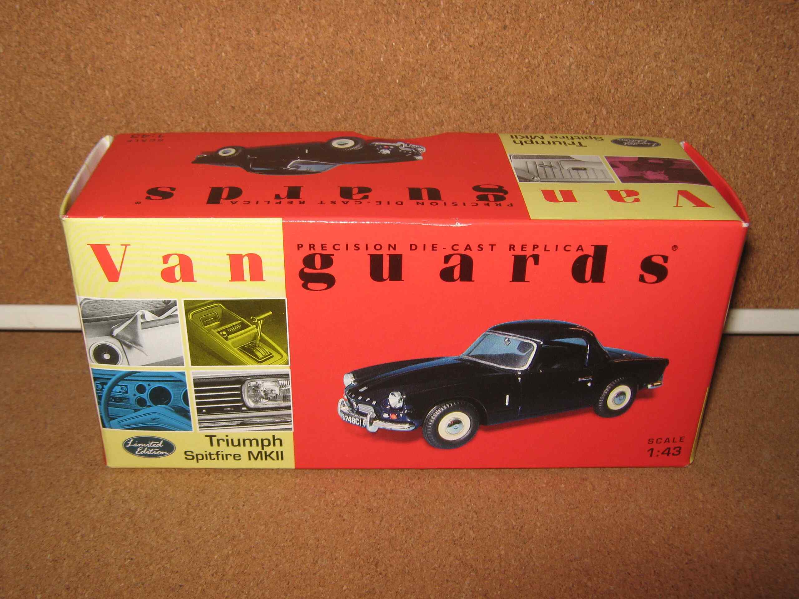 Tintin - La décapotable de Gibbons: Le Lotus Bleu 1/24 et 1/43 - 2