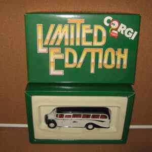 Corgi 97104 Bronte Bedford OB Coach 1:50 Scale