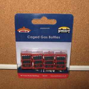 Bachmann Scenecraft 44-537 Caged Gas Bottles OO Scale