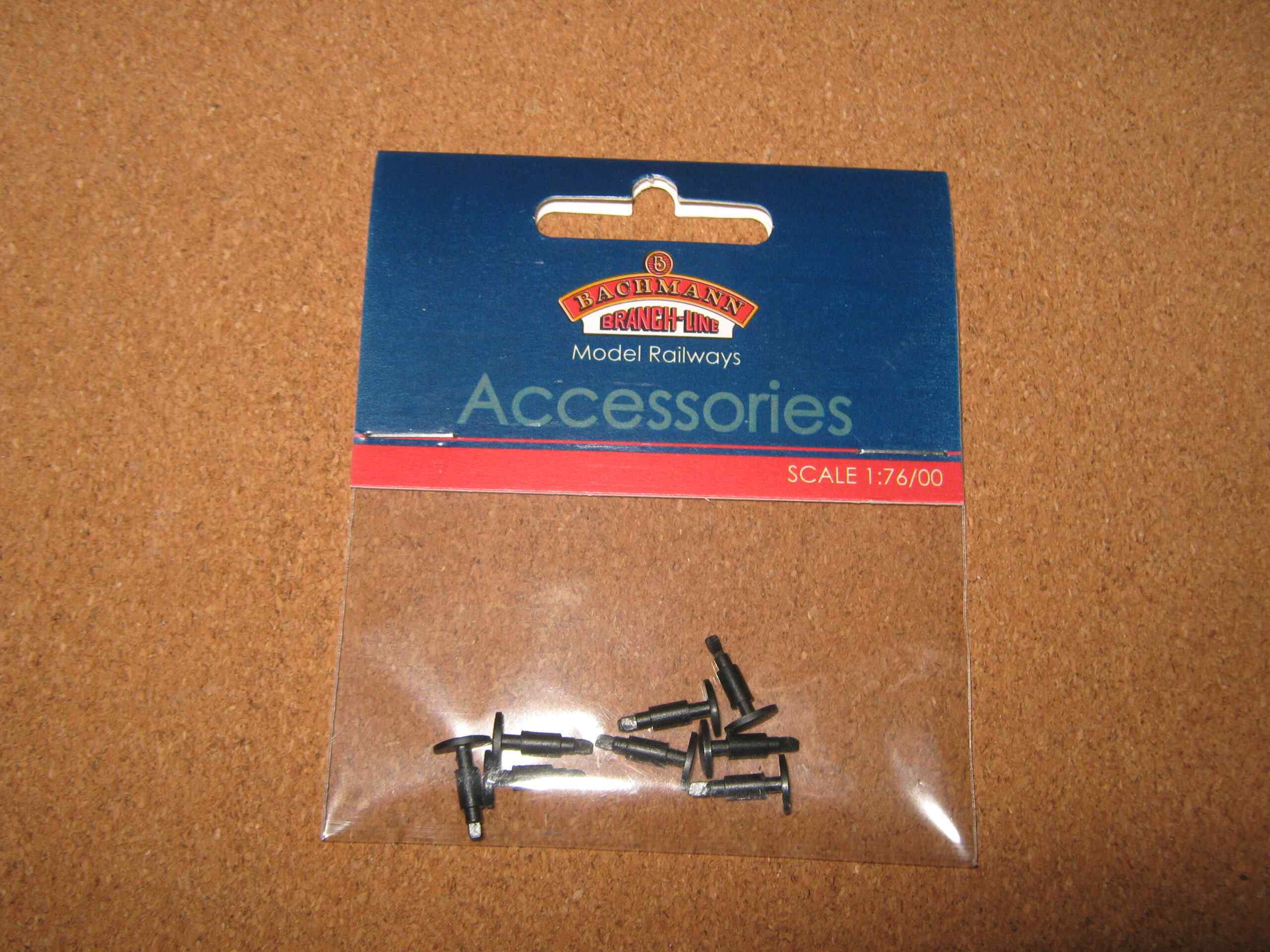 Bachmann 36-031 Oval Head Sprung Buffer (x8) OO Scale 1 Bachmann 36-031 Oval Head Sprung Buffer (x8) OO Scale