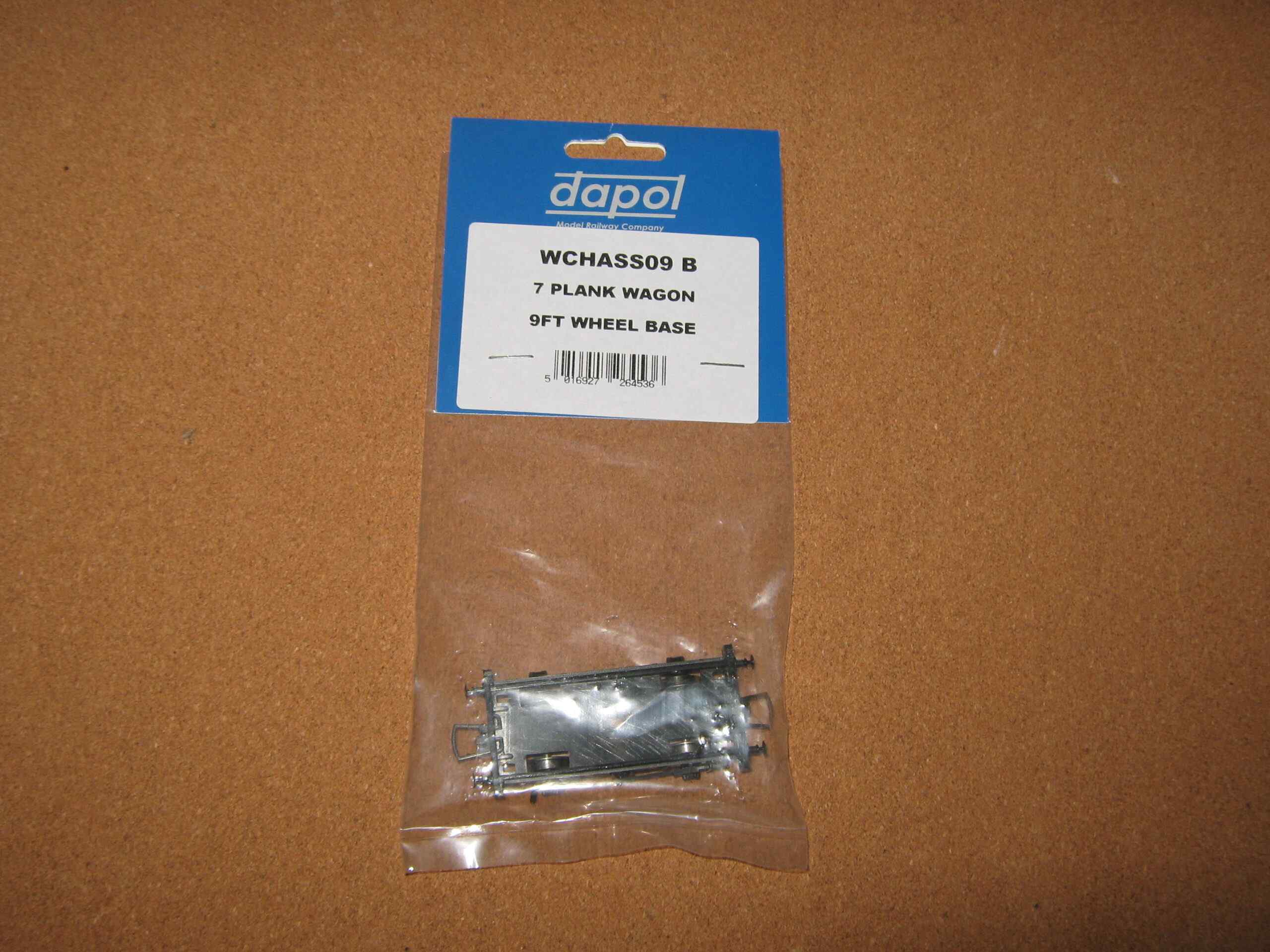 Dapol WCHASS09B 7 Plank Wagon 9ft Wheel Base OO Scale 1 Dapol WCHASS09B 7 Plank Wagon 9ft Wheel Base OO Scale