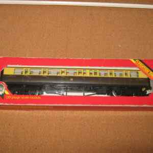 Hornby R429 G.W.R 57' Collett Composite Coach Brown & Cream Pre-Owned