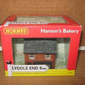 Hornby Lyddle End N8011 Hanson's Bakery N Gauge