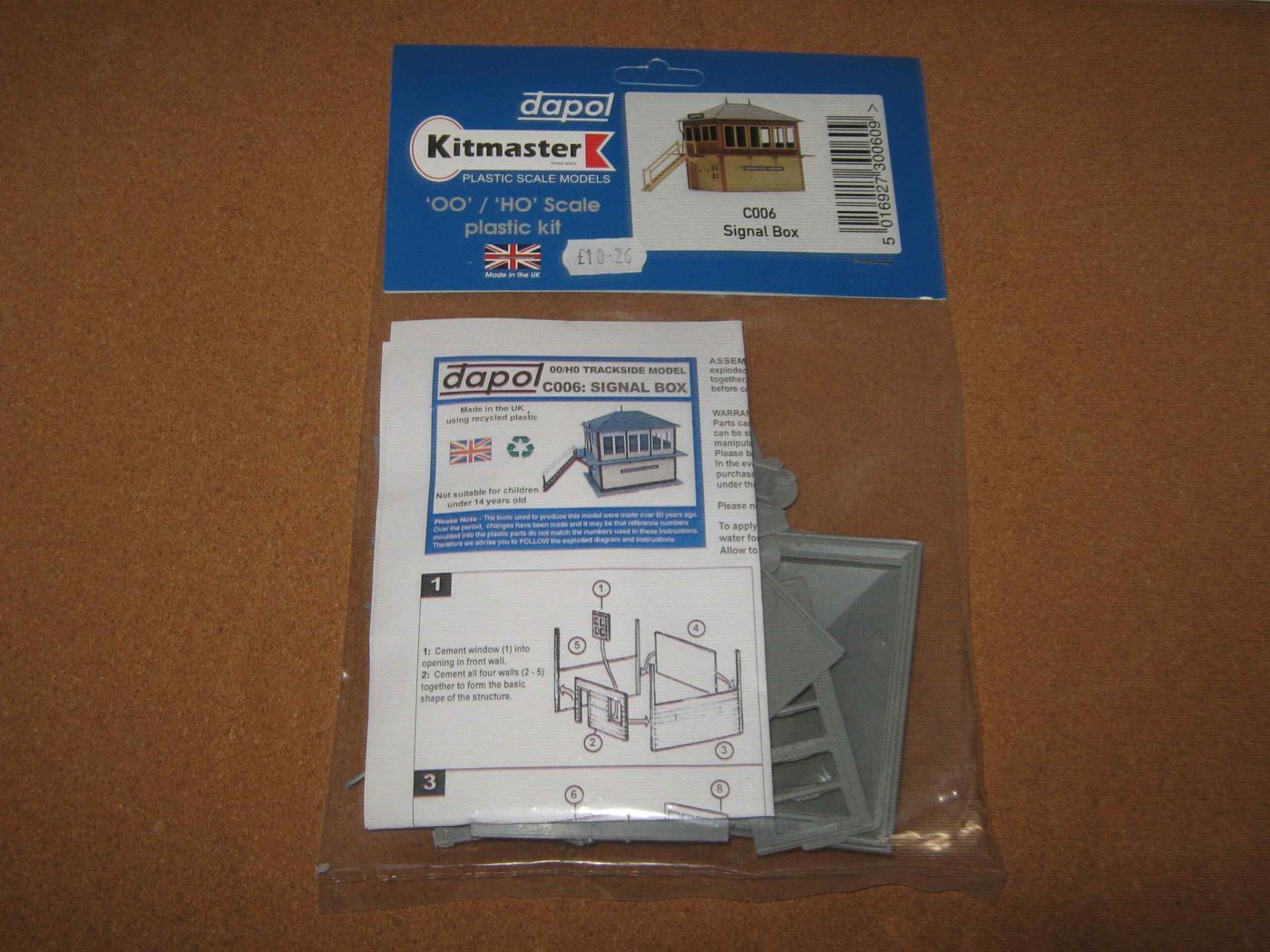 Dapol C006 Signal Box Model Kit OO Scale 1 Dapol C006 Signal Box Model Kit OO Scale