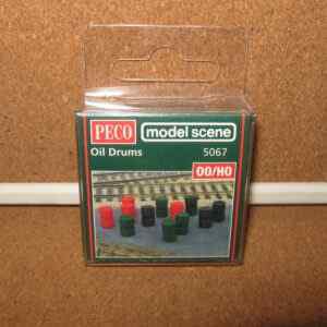 Peco Model Scene 5067 Oil Drums OO/HO