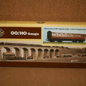Ratio 710 LMS (ex Midland) 48ft Suburban Coach OO Scale