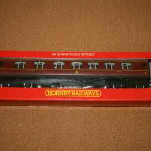 Hornby R474 LMS Composite Coach No 4129 Pre Owned