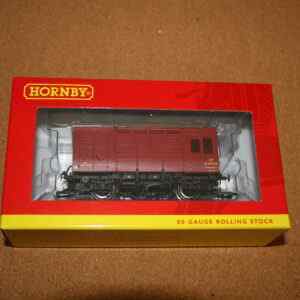 Hornby R6728A BR (ex LMS) Horse Box 'M42253M'