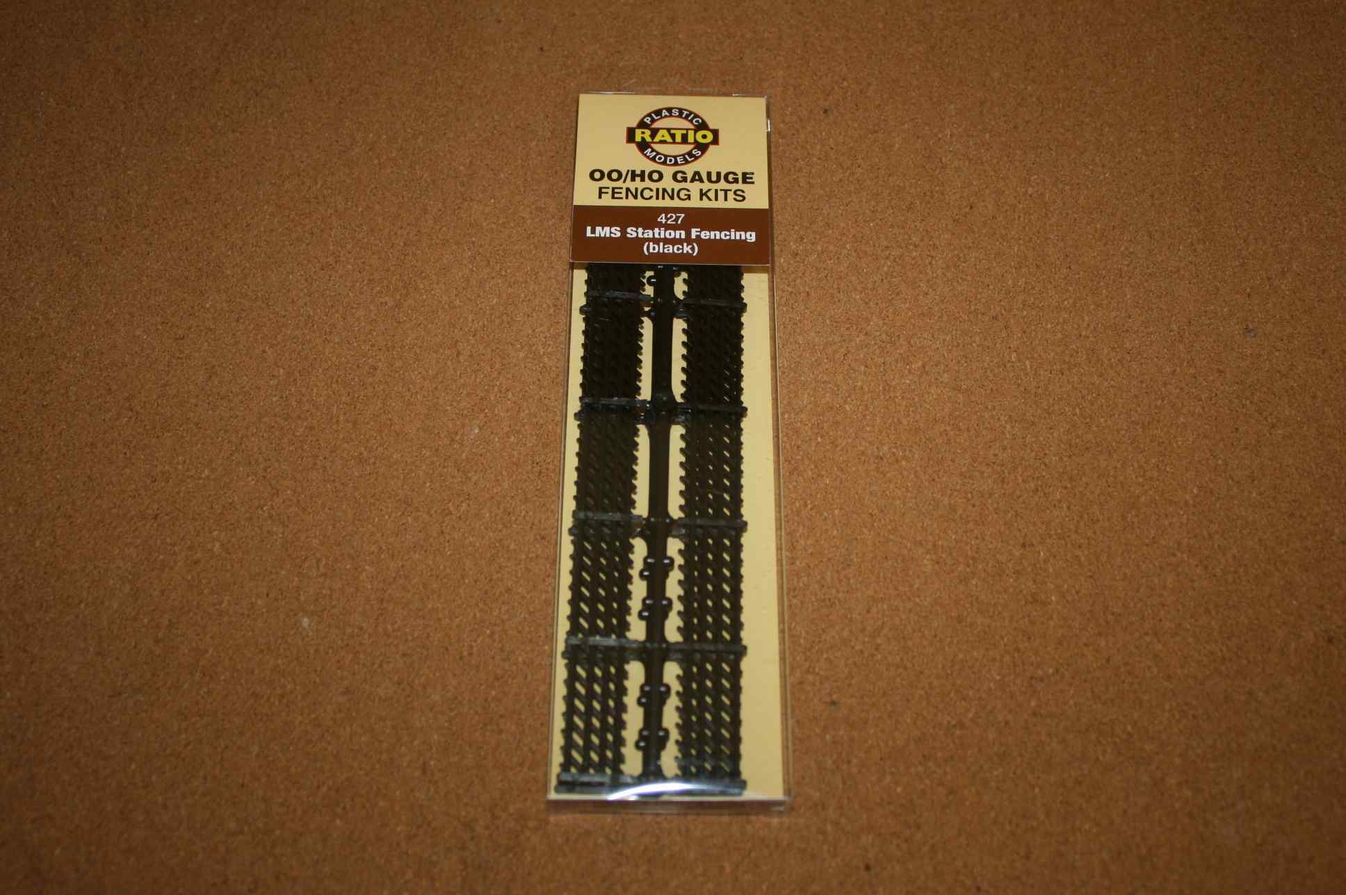 Ratio 427 LMS Station Fencing (Black) OO/HO Scale 1 Ratio 427 LMS Station Fencing (Black) OO/HO Scale
