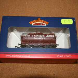Bachmann 37-662 14 Ton Tank Wagon 'Pease & Partners Ltd'