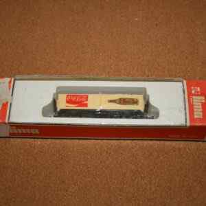 Lima 479 Refrigerator Van (Long Wheelbase) "Coca-Cola" Pre-Owned N Gauge