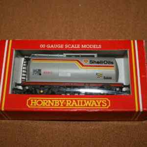 Hornby R119 Tank Wagon (TTA) 65911 "Shell Oils" Pre-Owned