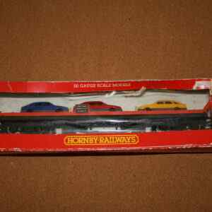 Hornby R126 Car Transporter with Three Cars Pre-Owned