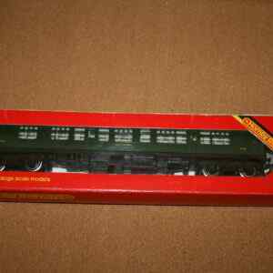 Hornby R933 Southern Composite Coach No.5740 Pre-Owned