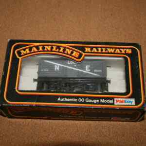 Mainline 37-126 12T 7 Plank Wagon N.E. Pre-Owned