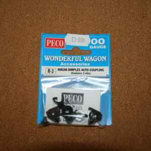 Peco R-3 Magni-Simplex Auto Coupling (2 Per Pack) OO Gauge