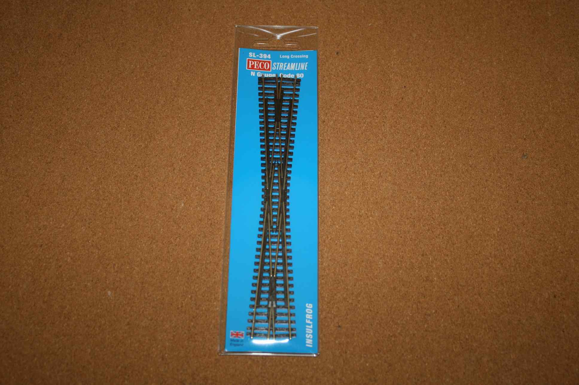 Peco Streamline SL-394 Long Crossing Insulfrog Code 80 N Gauge 1 Peco Streamline SL-394 Long Crossing Insulfrog Code 80 N Gauge