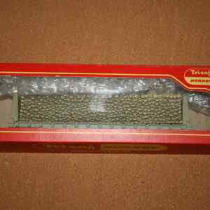 Hornby R235 Pulp Wood Car with Load Pre-Owned