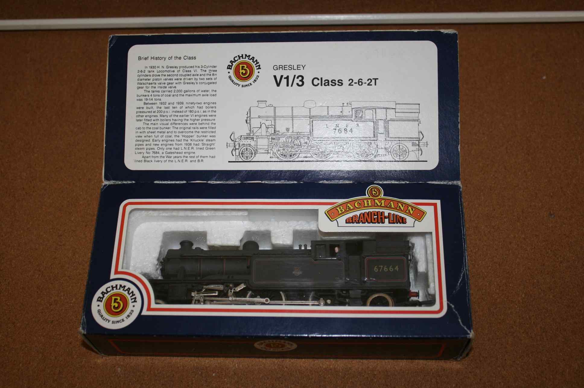Bachmann 31-602 V1 Tank No.67664 BR Black Early Emblem Pre-Owned with Hopper Type Bunker (DCC Fitted) 1 Bachmann 31-602 V1 Tank No.67664 BR Black Early Emblem Pre-Owned with Hopper Type Bunker (DCC Fitted)