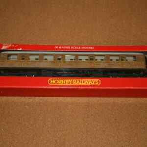 Hornby R477 LNER Composite Teak Coach No.22357 Pre-Owned