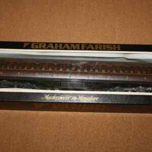 Graham Farish OO Scale 10601 Non Corridor Suburban Composite LMS Maroon Pre-Owned