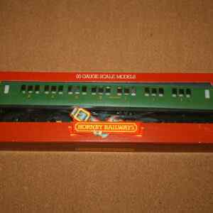 Hornby R486 SR Coach Composite in Malachite Green Livery Pre-Owned