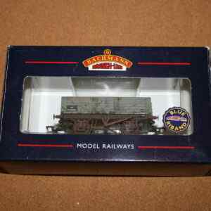Bachmann 37-061B 5 plank wagon with wooden floor BR grey M270335 Weathered Pre-Owned