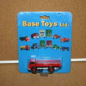Base Toys CS-01 Ford D Series Twin Axle Dropside Red 1:76 Scale