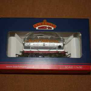 Bachmann 37-659B 14 Ton Tank Wagon 'National Benzole' No.752