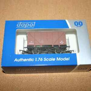 Dapol 4F-012-005 BR Vent Van B768124 OO Scale