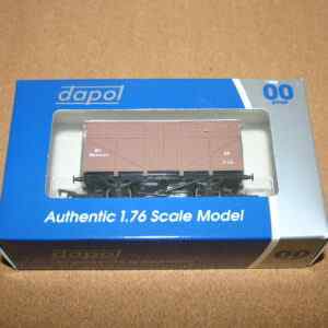 Dapol 4F-015-003 BR Fruit Mex Van B833347 OO Scale