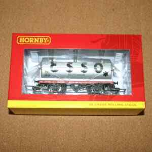 Hornby R60037 20T Tanker "ESSO" No.1809